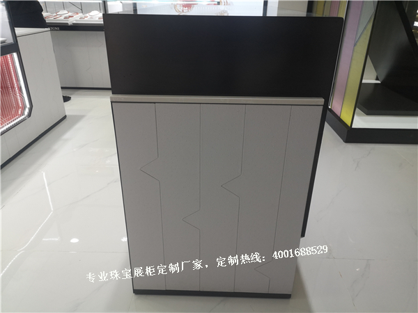 珠寶展柜制作細節(jié).jpg