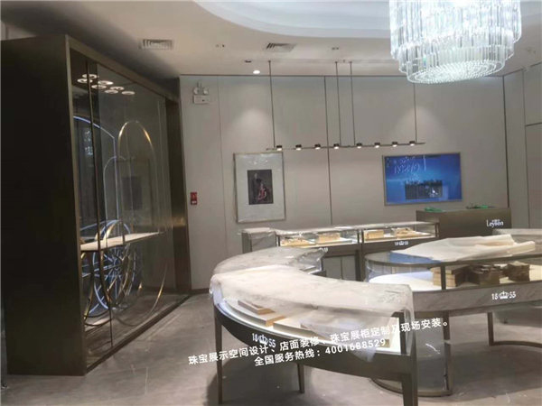 高端珠寶展示柜.jpg