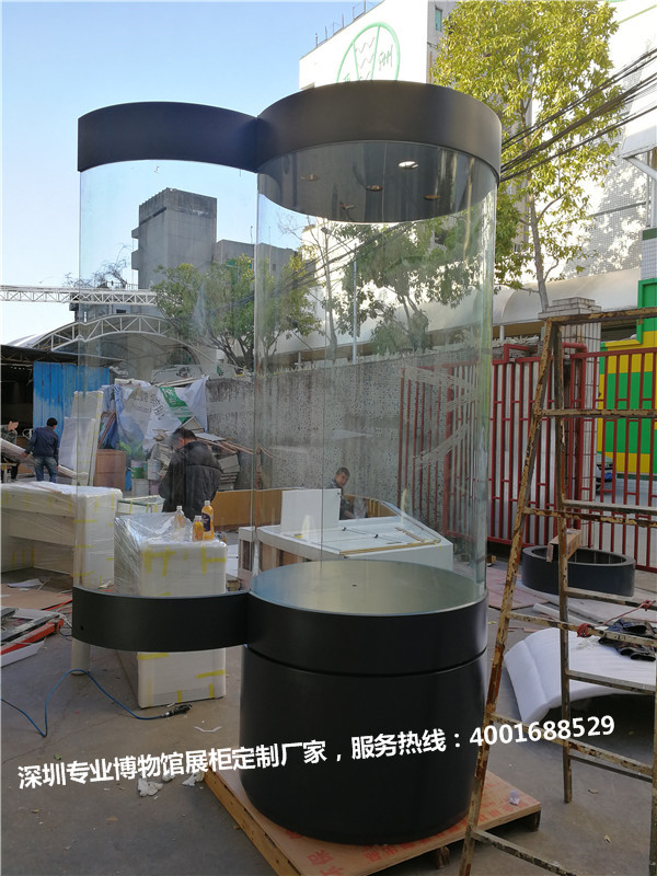 圓形古董展示柜.jpg