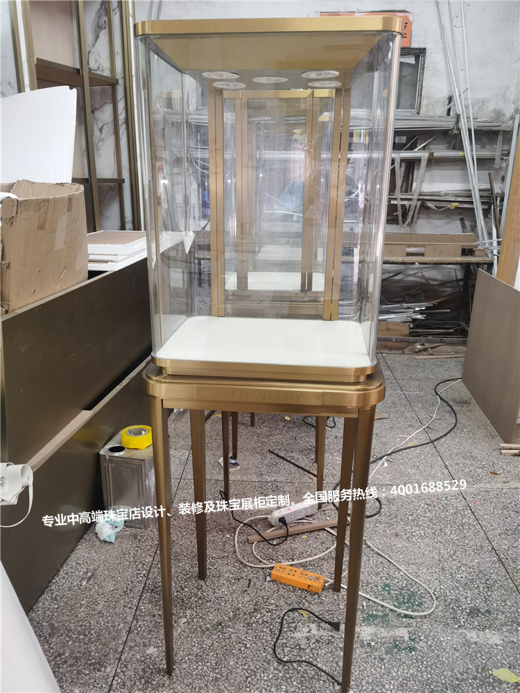 高端珠寶展柜.jpg