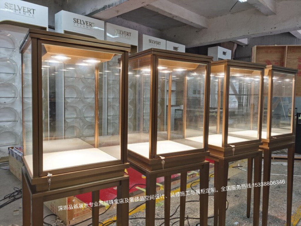 深圳品誠展示珠寶店展柜設計效果圖2.jpg 深圳品誠展示珠寶店展柜設計效果圖2.jpg