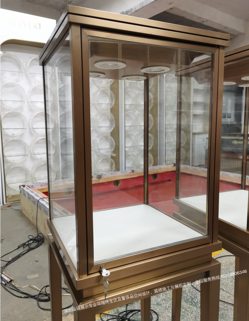 深圳品誠展示珠寶店展柜設計效果圖3.jpg 深圳品誠展示珠寶店展柜設計效果圖3.jpg