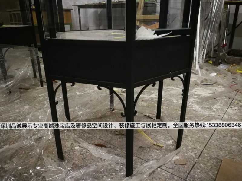 深圳品誠(chéng)展示歐式復(fù)古珠寶陳列柜設(shè)計(jì)細(xì)節(jié)2_副本.jpg