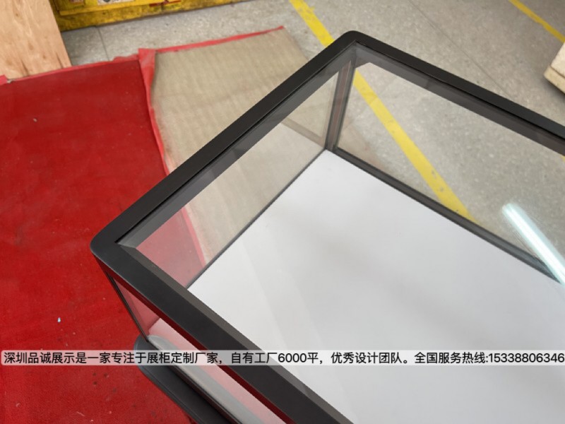 深圳品誠(chéng)展示黑色珠寶店設(shè)計(jì)效果3_副本.jpg
