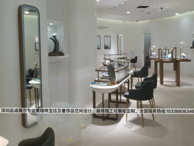 深圳品誠(chéng)展示珠寶店展柜定制效果2_副本.jpg
