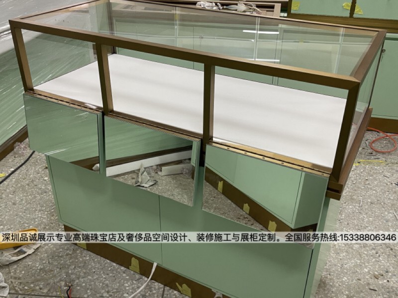 深圳珠寶柜定制效果，深圳品誠展示_副本.jpg