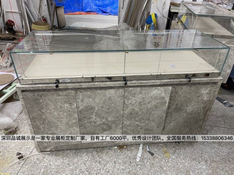 奢侈品展柜設計細節(jié)，深圳品誠展示.jpg
